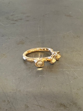MC Pistillini 12/15 Bronze + White Moonstone #23